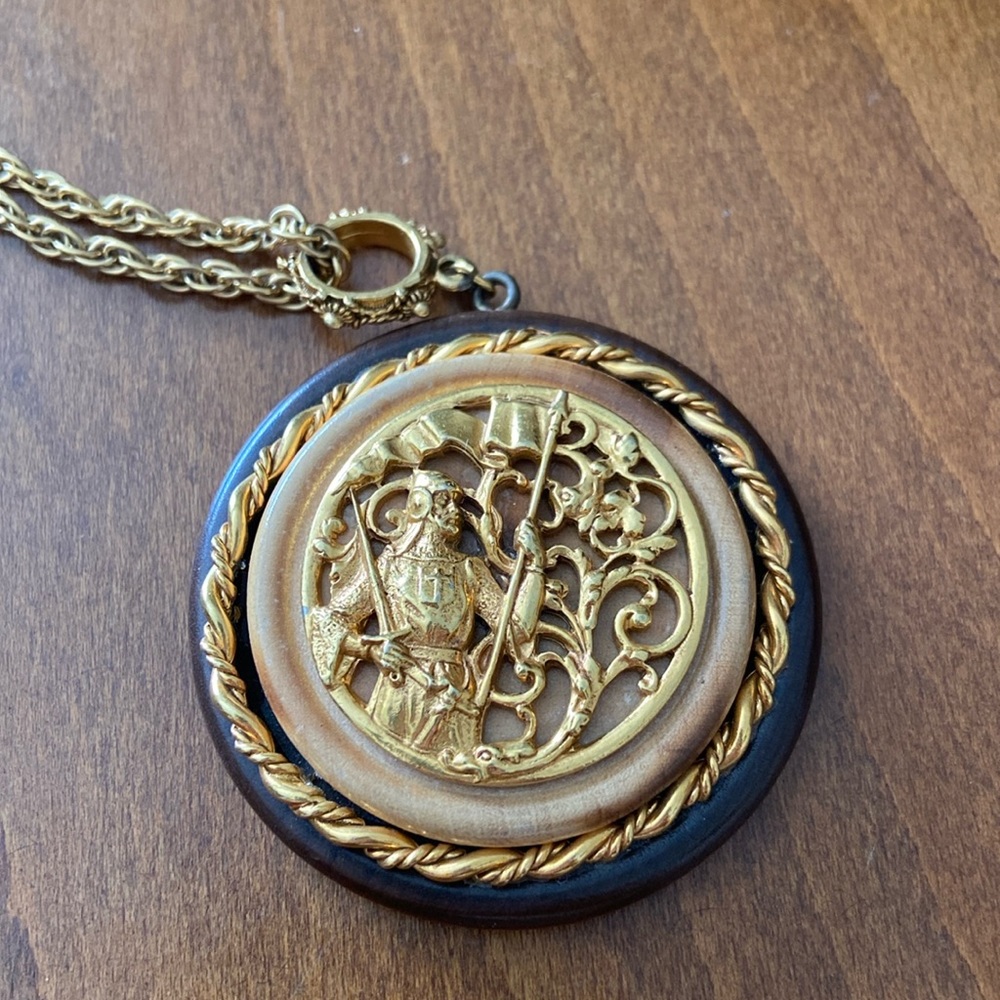 Knight Templar medallion necklace goldtone on dark & light wooden discs. Vintage